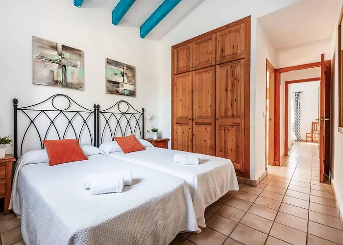 Laura 245 וילה *